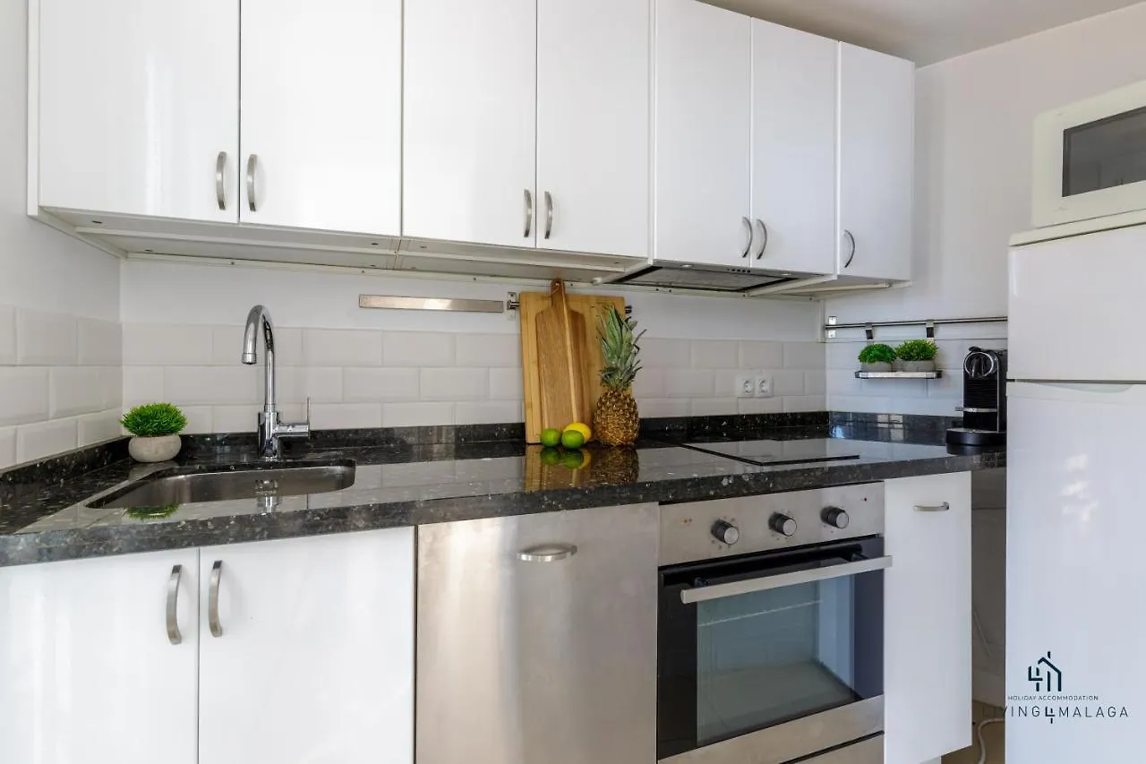 Living4Malaga Sea View Deluxe Apartment 0*, Malaga